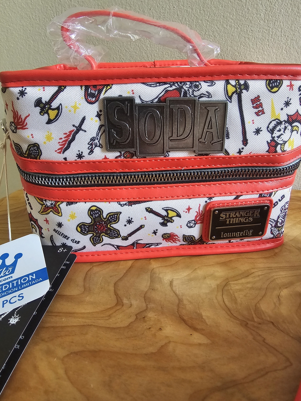 NWT Loungefly Funko SODA Stranger Things Crossbody Bag ONLY Limited Edition - Picture 2 of 8